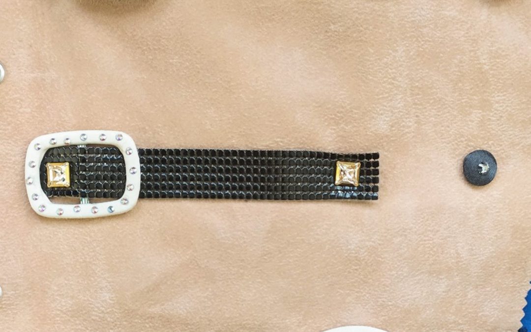 Eyelets and buttons