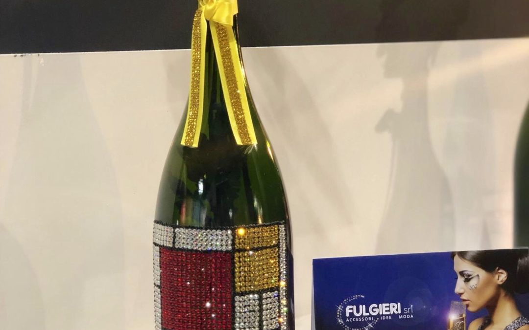 Bottles and packaging decoration